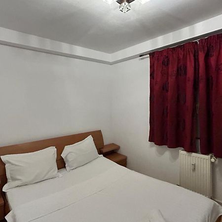 Appartamento Sleep & Go Parcare Gratuita Self Check-In Bucarest Esterno foto